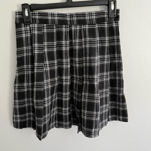 Plaid pleated skirt